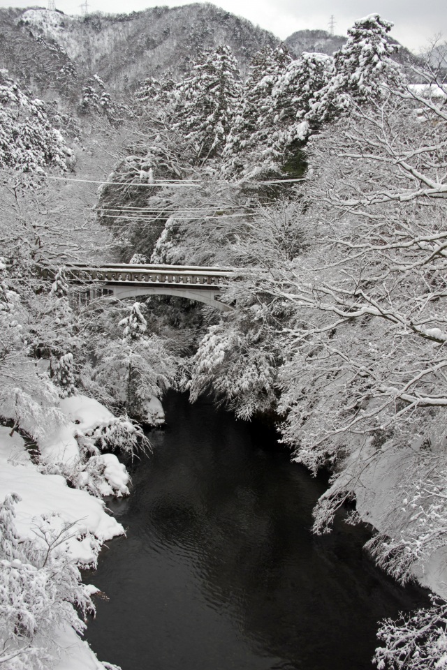 山中温泉 黒谷橋 雪景色