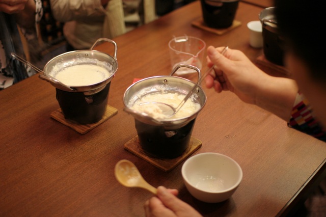 源泉豆腐作り