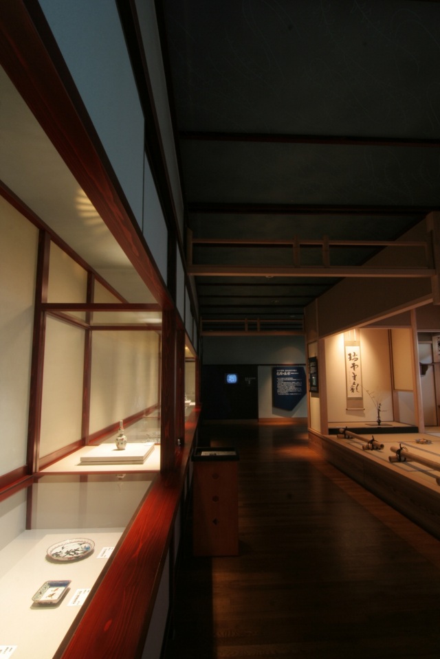 石川県九谷焼美術館 内観