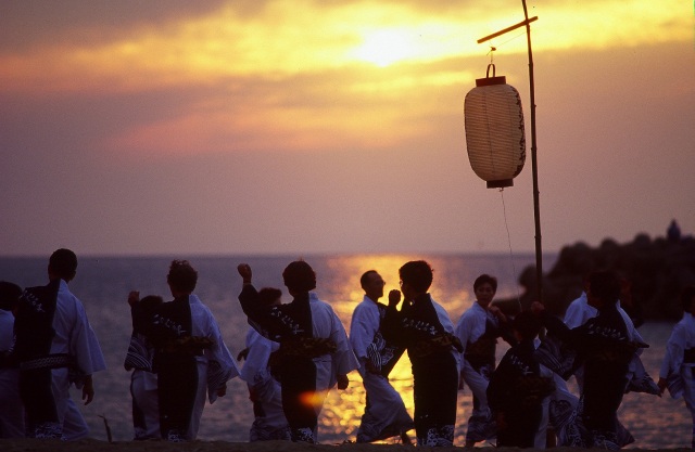 シャシャムシャ踊り